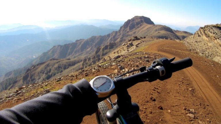 barometric altimeters for elevation tracking