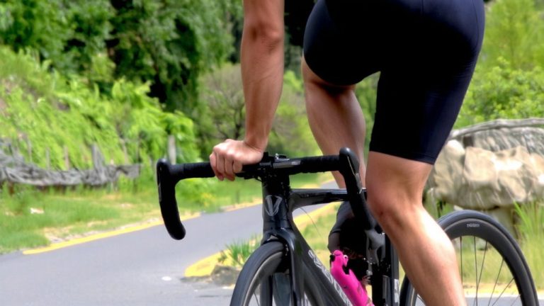 elbow extension lag correction