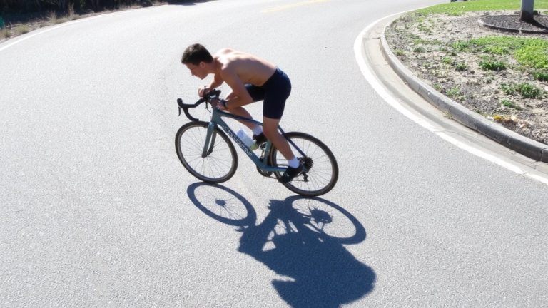 hip movement balancing left turns