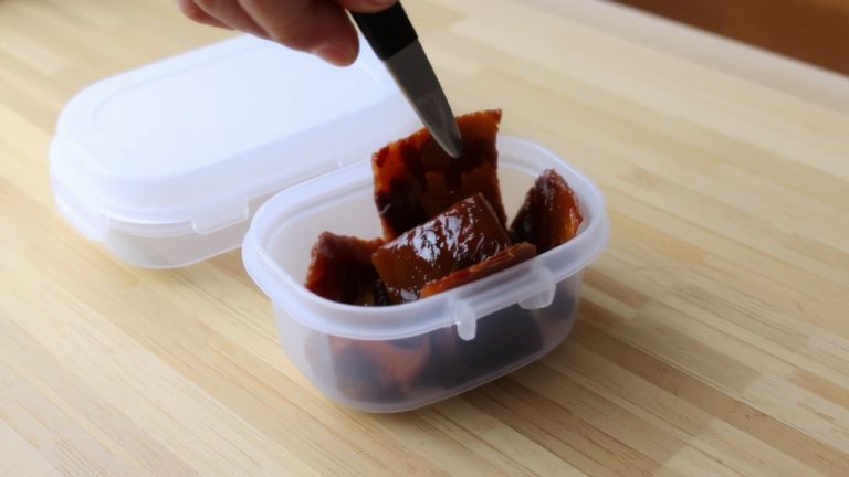 mini jerky leak proof snacks