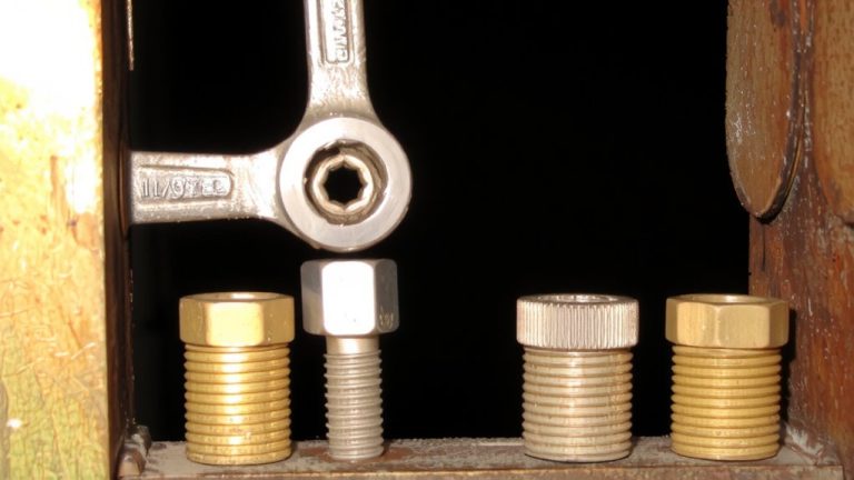 prevent brass nipple wind up