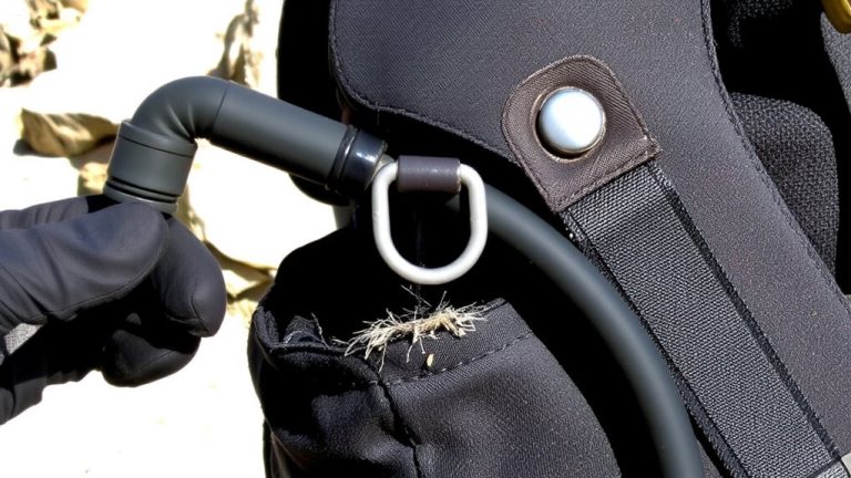 secure hydration bladder hose