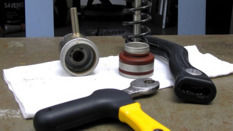 servicing dual air fork springs