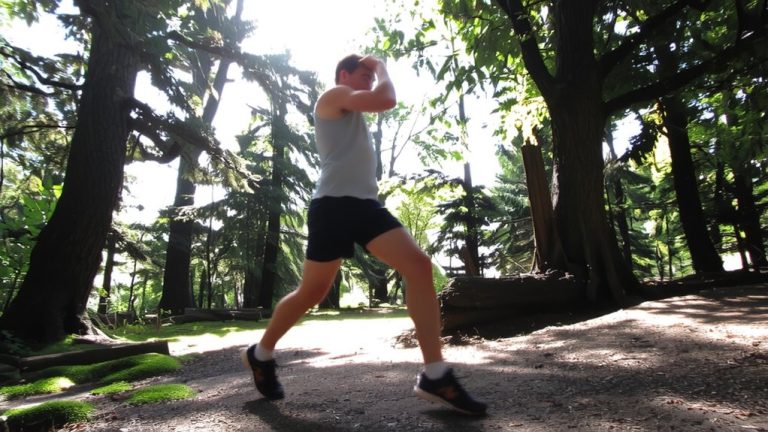 shoulder rotation initiates direction change