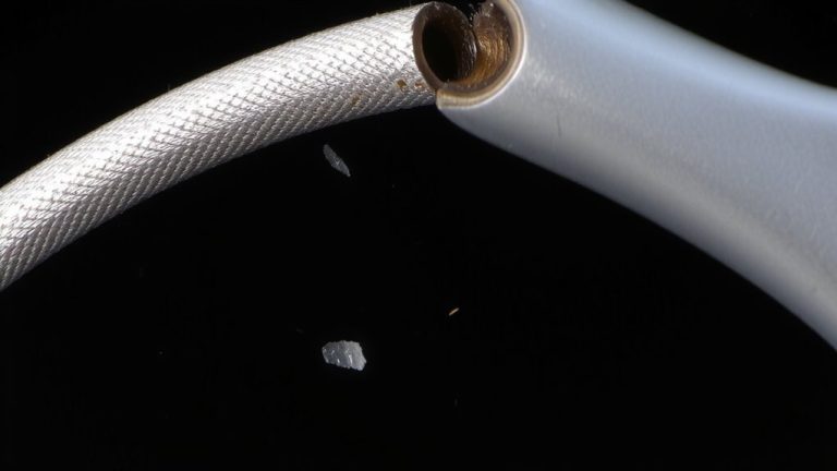 stainless brake line cutting